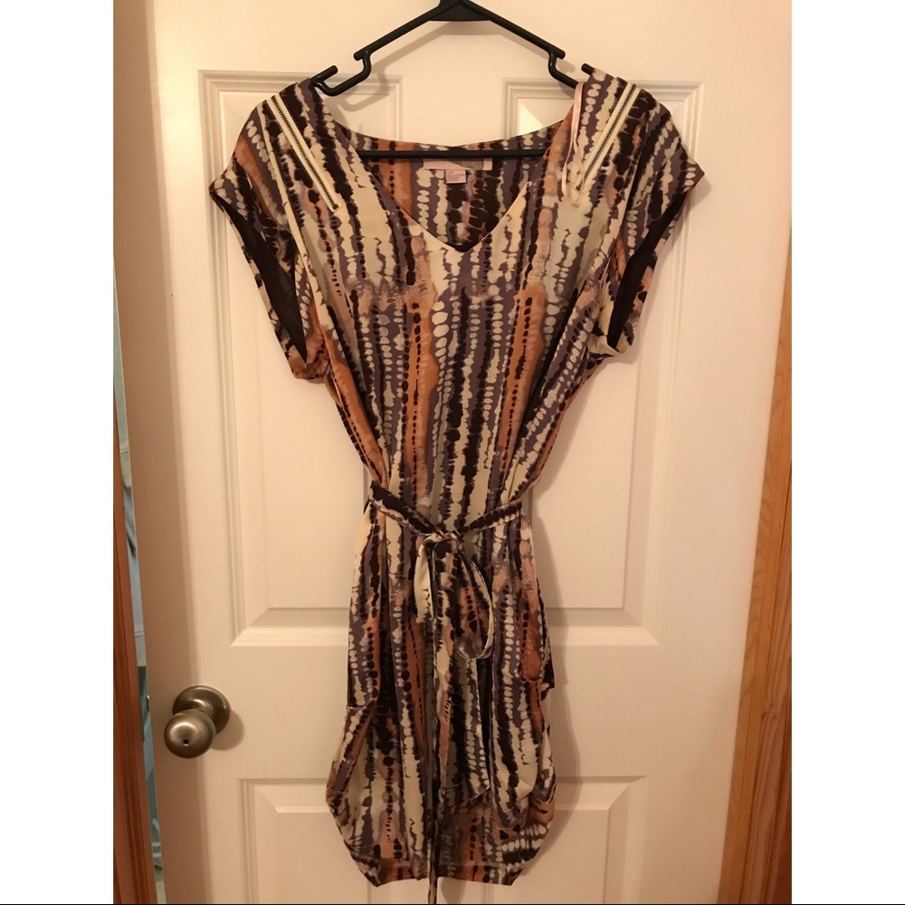 Forever 21 dress size small